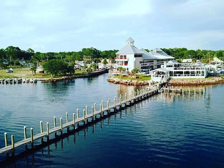 Dock and Dine: Top Waterfront Restaurants Accessible by Boat in Panama City 3 Dock and Dine: Top 4 Waterfront Restaurants Accessible by Boat in Panama City