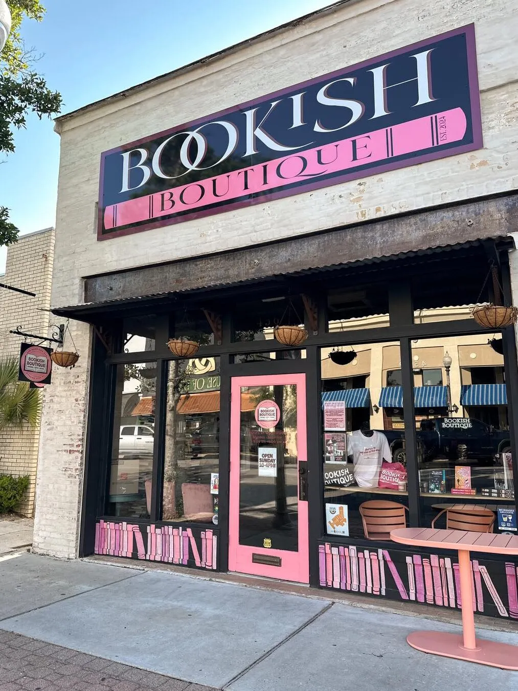 bookishboutiquellc Instagram 1777 ig 17847702885218809 edited