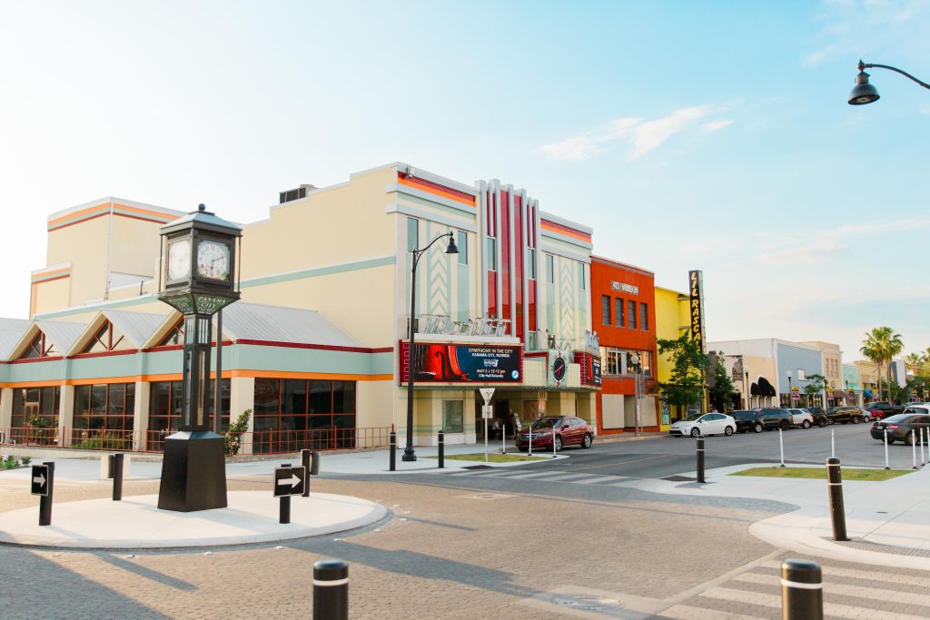 Downtown Panama City’s Center Hub with its iconic clock and Martin Theatre in the background, a charming relaxing spot in Panama City.