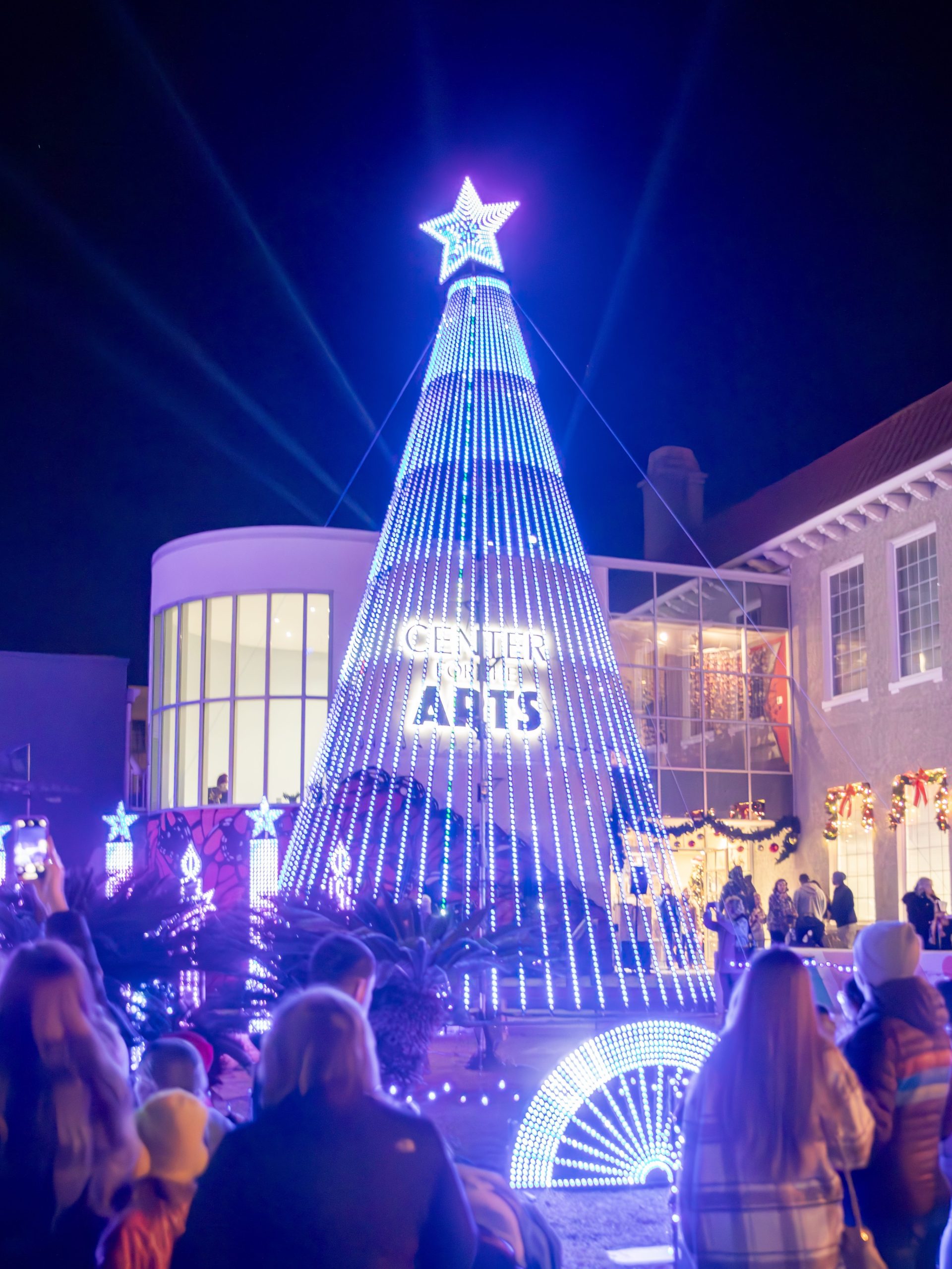 The Top Bucket List Ideas to Experience the Holidays in Panama City 10 Downtown Christmas Tree Lighting 08 edited scaled