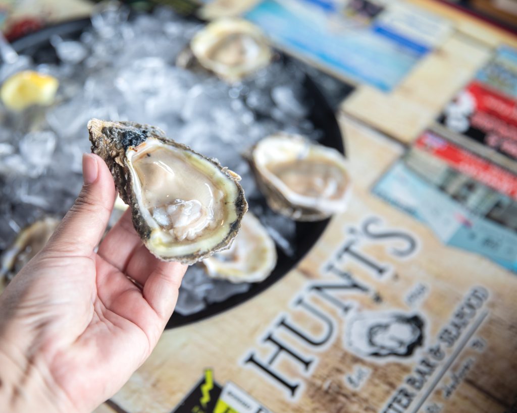 Panama City Oyster Trail 2 Hunts oyster bar raw