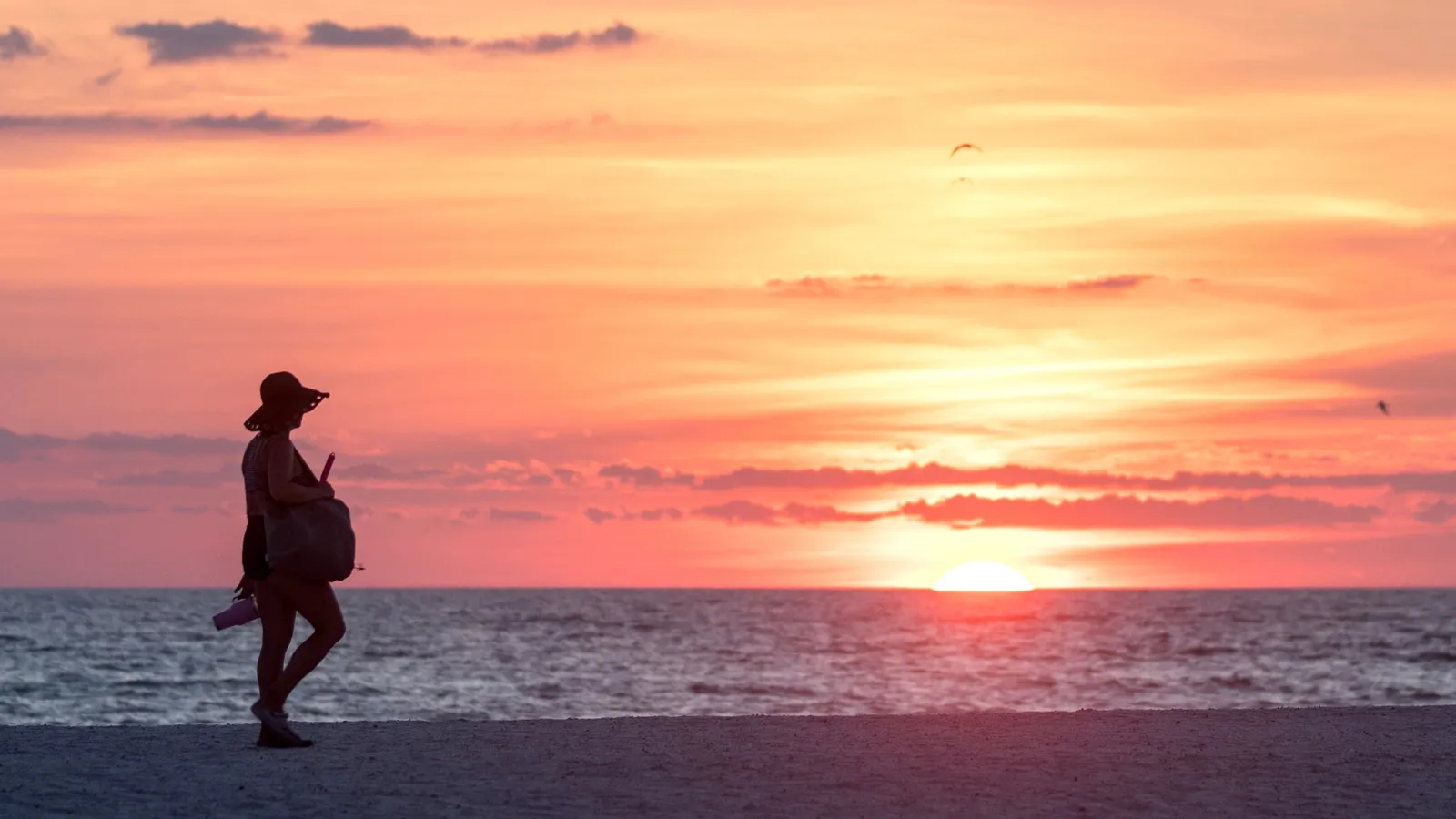 A sunrise during a day by the bay in Panama City, Florida itinerary